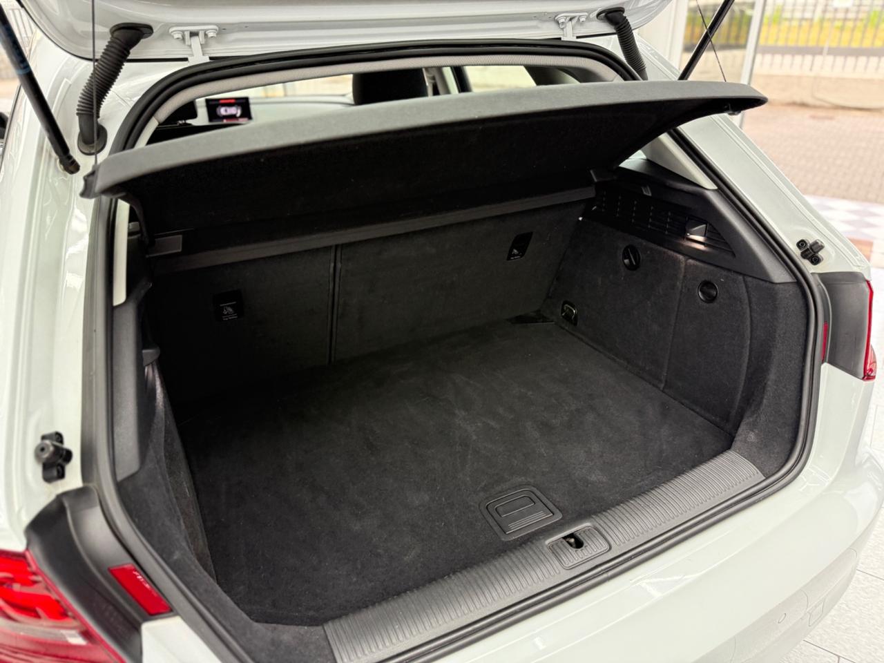 Audi A3 2.0 TDI 150 CV clean diesel Ambition