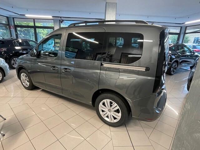 Volkswagen Caddy 1.5 TSI 114 CV Family 5/posti vettura!! Nuova km0!!