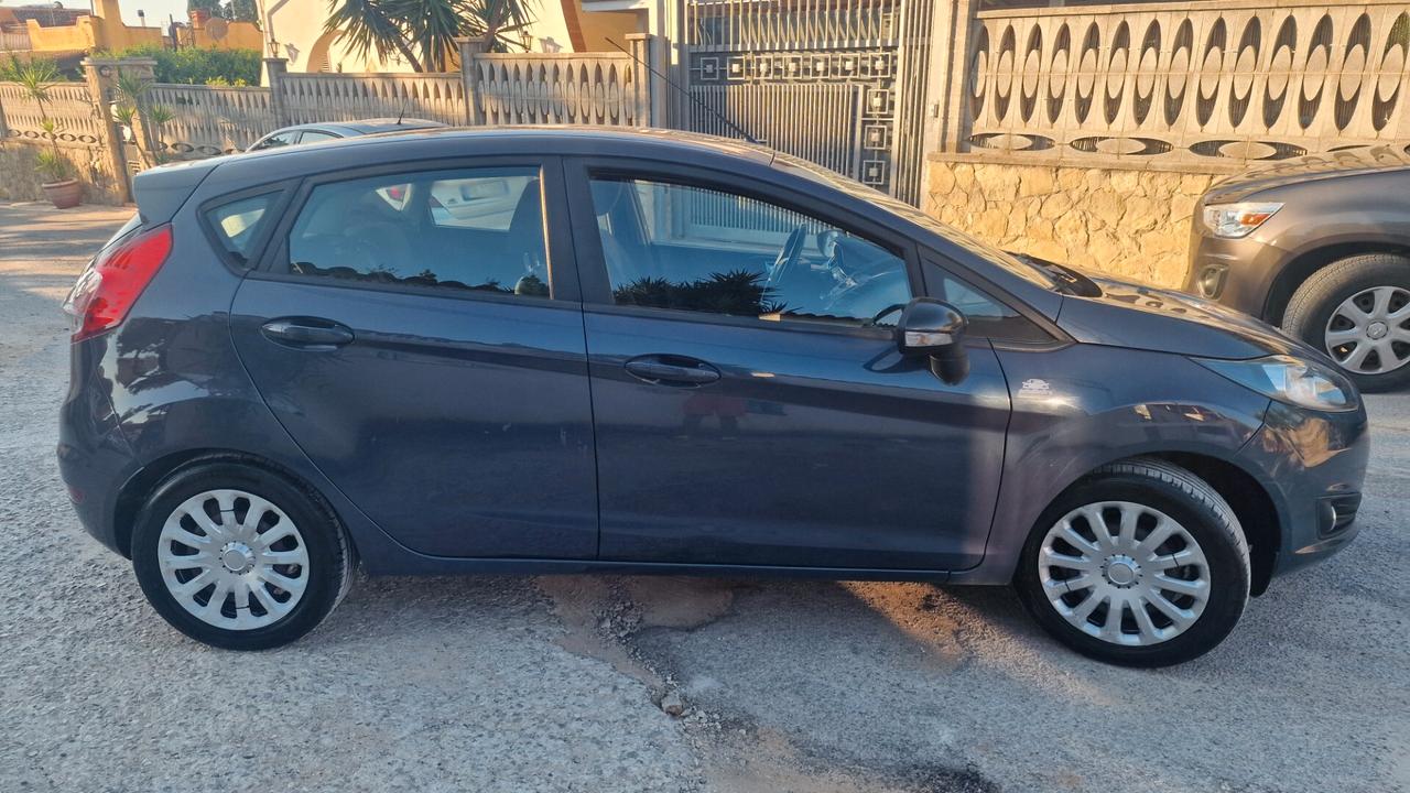 Ford Fiesta 1.5 TDCi 75CV 5 porte Titanium