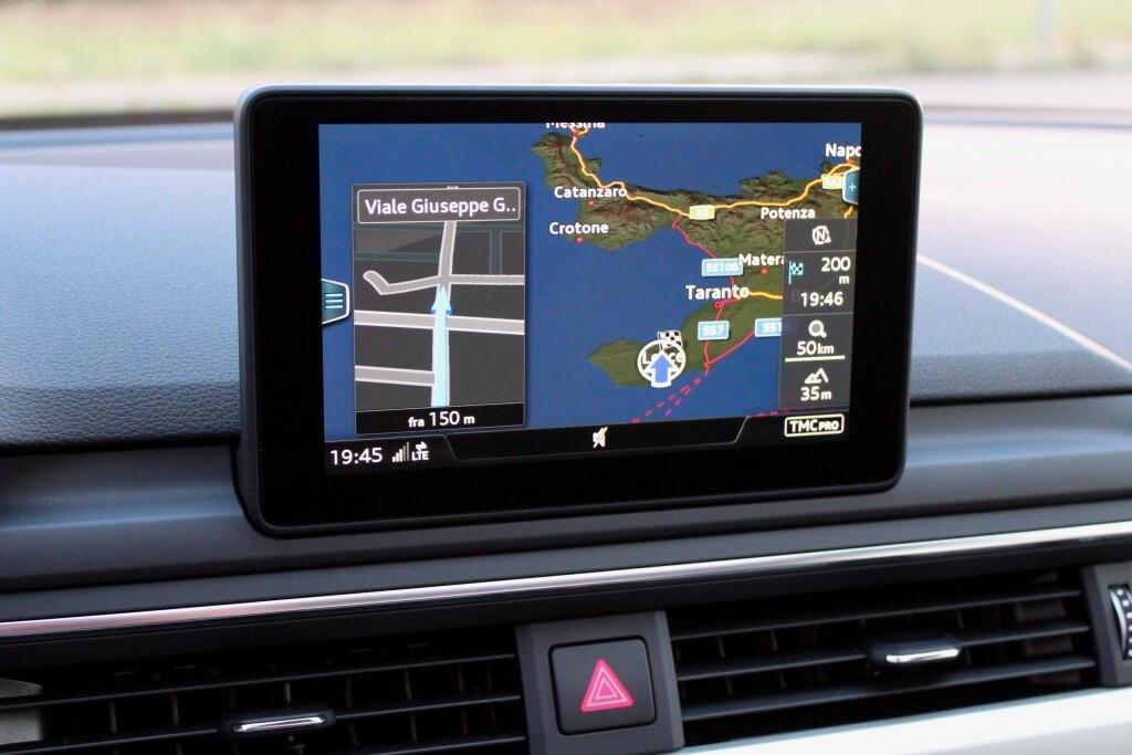 AUDI A4 station 2.0 TDI 150 CV s-tronic *LED