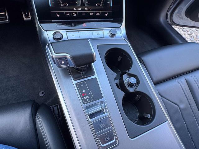 AUDI A6 Avant 55 2.0 TFSI e quattro ultra S tronic S line