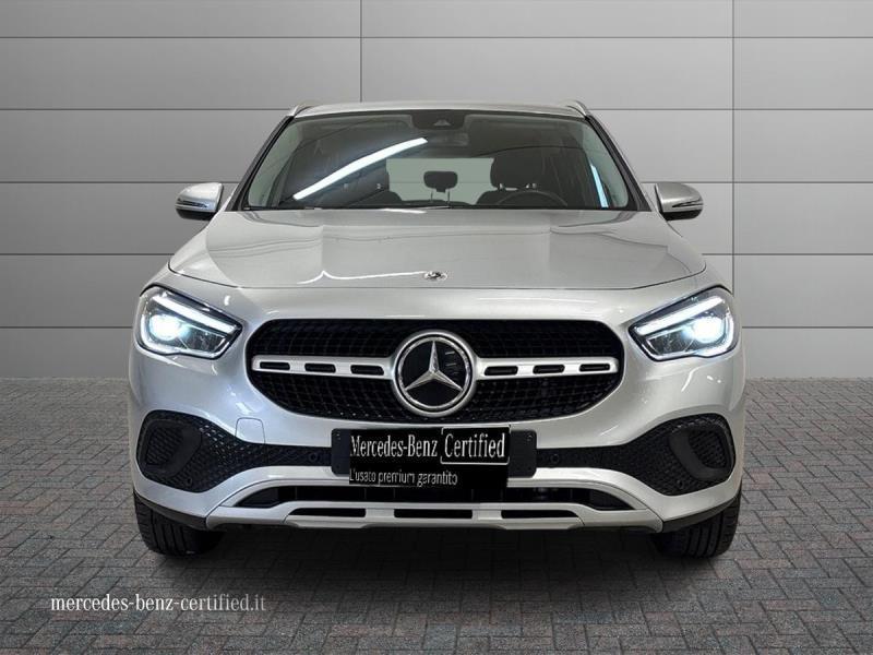 Mercedes GLA 200 200 D Business Extra 8G-DCT