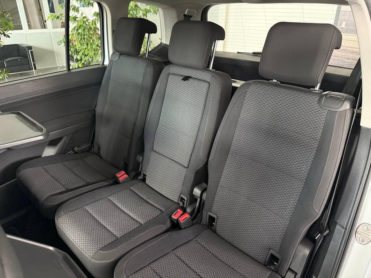 Volkswagen Touran 1.6 TDI 115 CV SCR DSG Business 7 POSTI