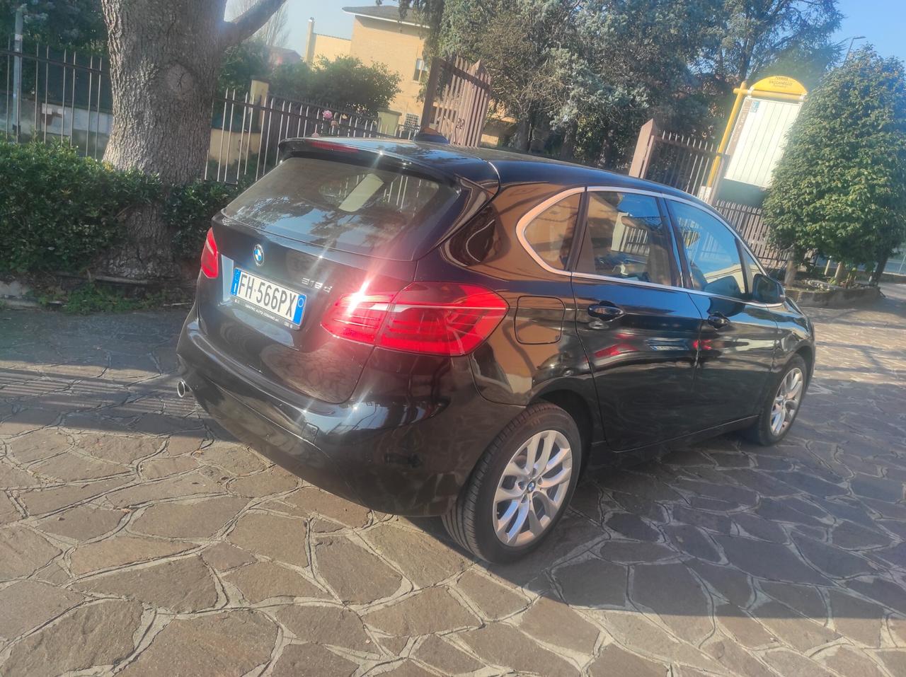 Bmw 2er Active Tourer 216d Active Tourer Advantage