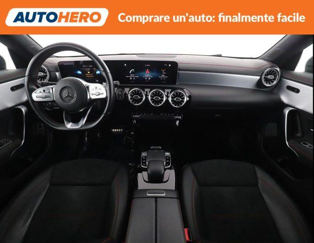 MERCEDES-BENZ CLA 180 d Automatic Premium