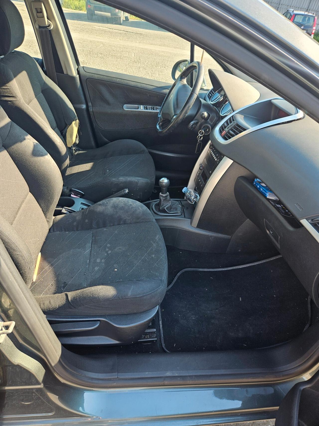 Peugeot 207 1.6 HDi 90CV 5p. XS
