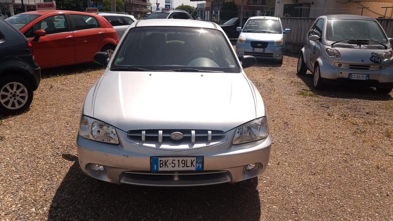 Hyundai Accent 1.3i 12V cat 4 porte GL Air