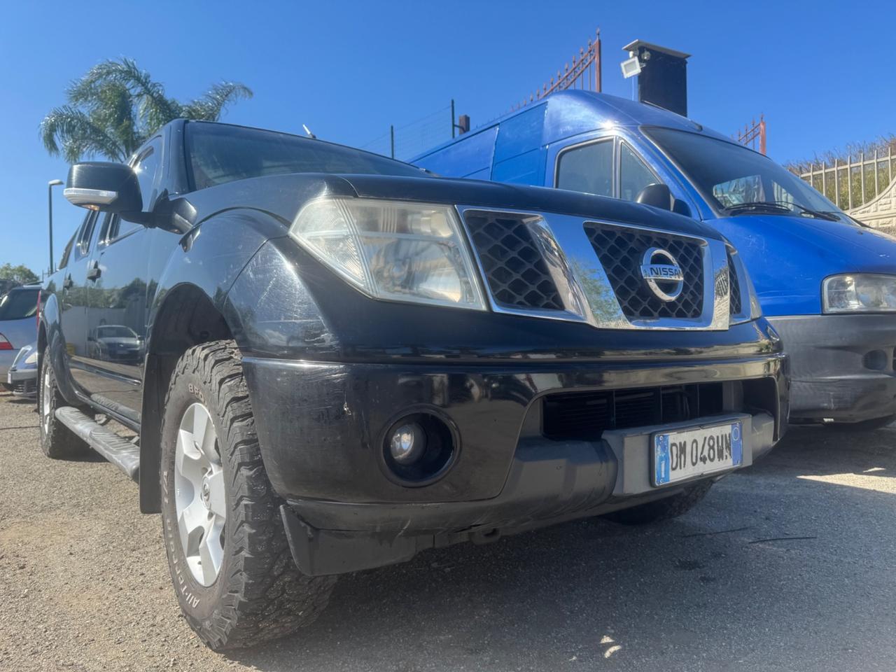 Nissan Navara 2.5 dCi 4 porte Double Cab LE