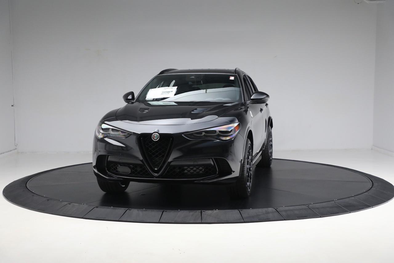 Alfa Romeo Stelvio 2.9 Bi-Turbo V6 520 CV AT8 Q4 Quadrifoglio NOLEGGIO LUNGO TERMINE - LEASING FULL INCLUSIVE