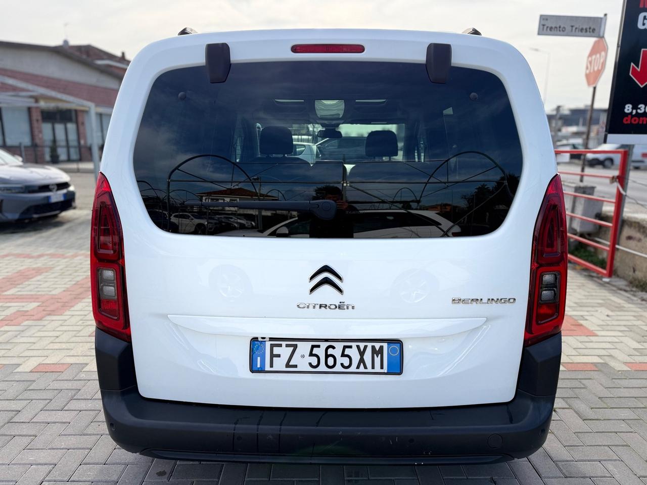 Citroen Berlingo BlueHDi 130 Stop&Start EAT8 M Shine