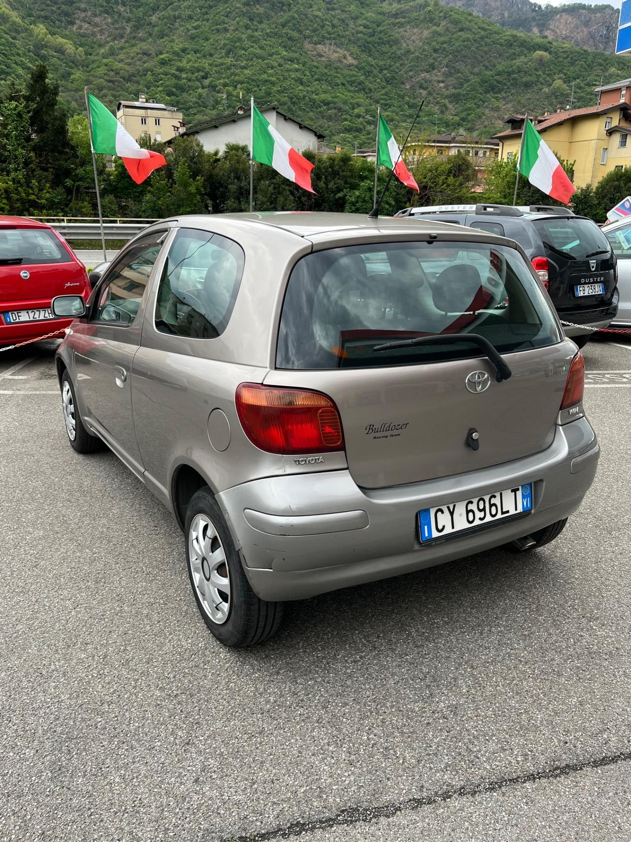 Toyota Yaris 1.0i