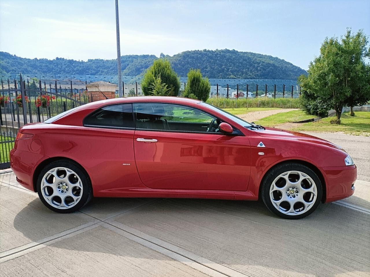 Alfa Romeo GT 1.9 JTDM 16V Distinctive