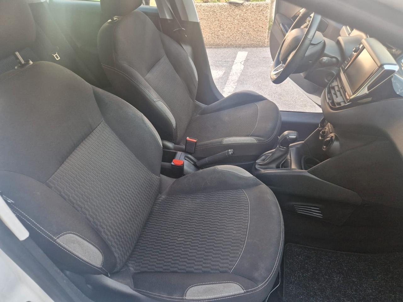 Peugeot 208 PureTech 82 5 porte Allure