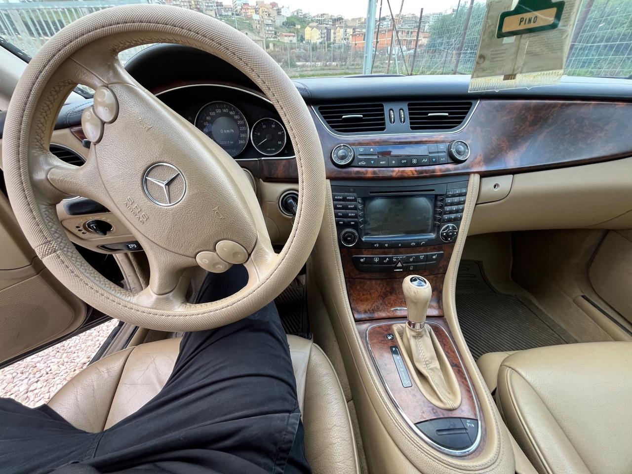 Mercedes-benz CLS 320 CDI con tettuccio fari uxeno