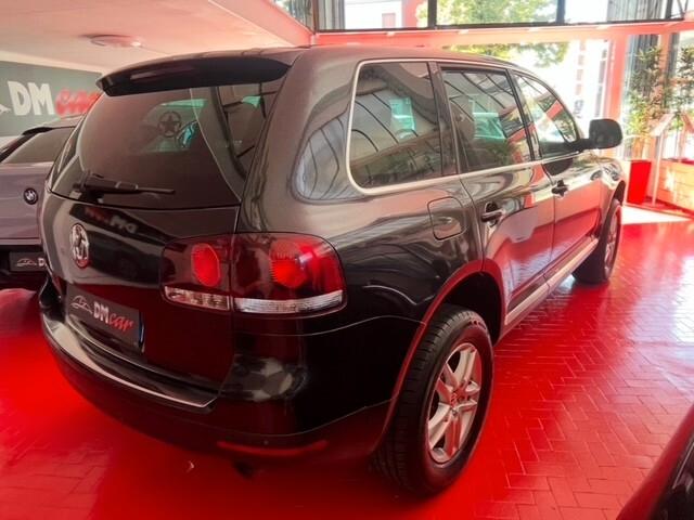 VOLKSWAGEN TOUAREG EXCLUSIVE 2.5 4X4 TDI RS PELLE TOTALE CERCHI DA 18