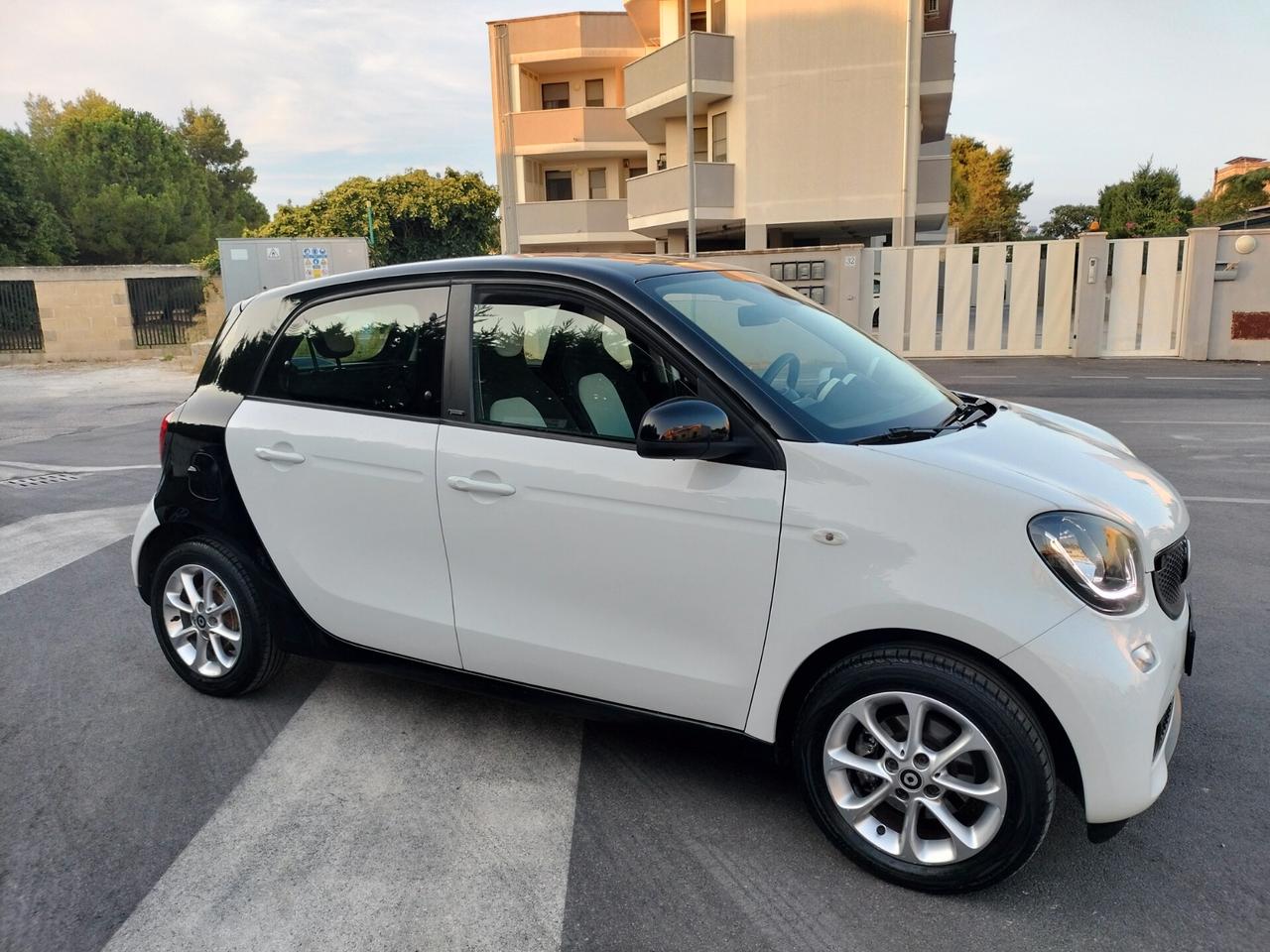 Smart ForFour 70 1.0 Passion 98.000km