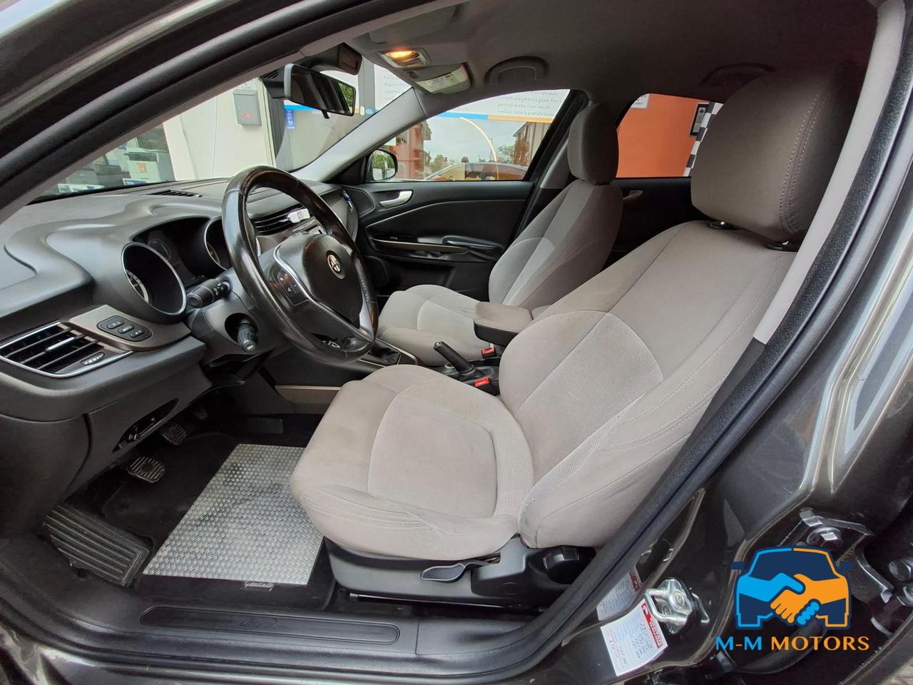 Alfa Romeo Giulietta 1.6 jtdm Business neo patentati