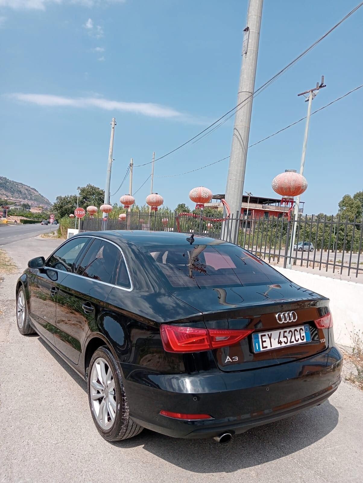 Audi A3 Sedan 1.6 TDI clean diesel quattro edition