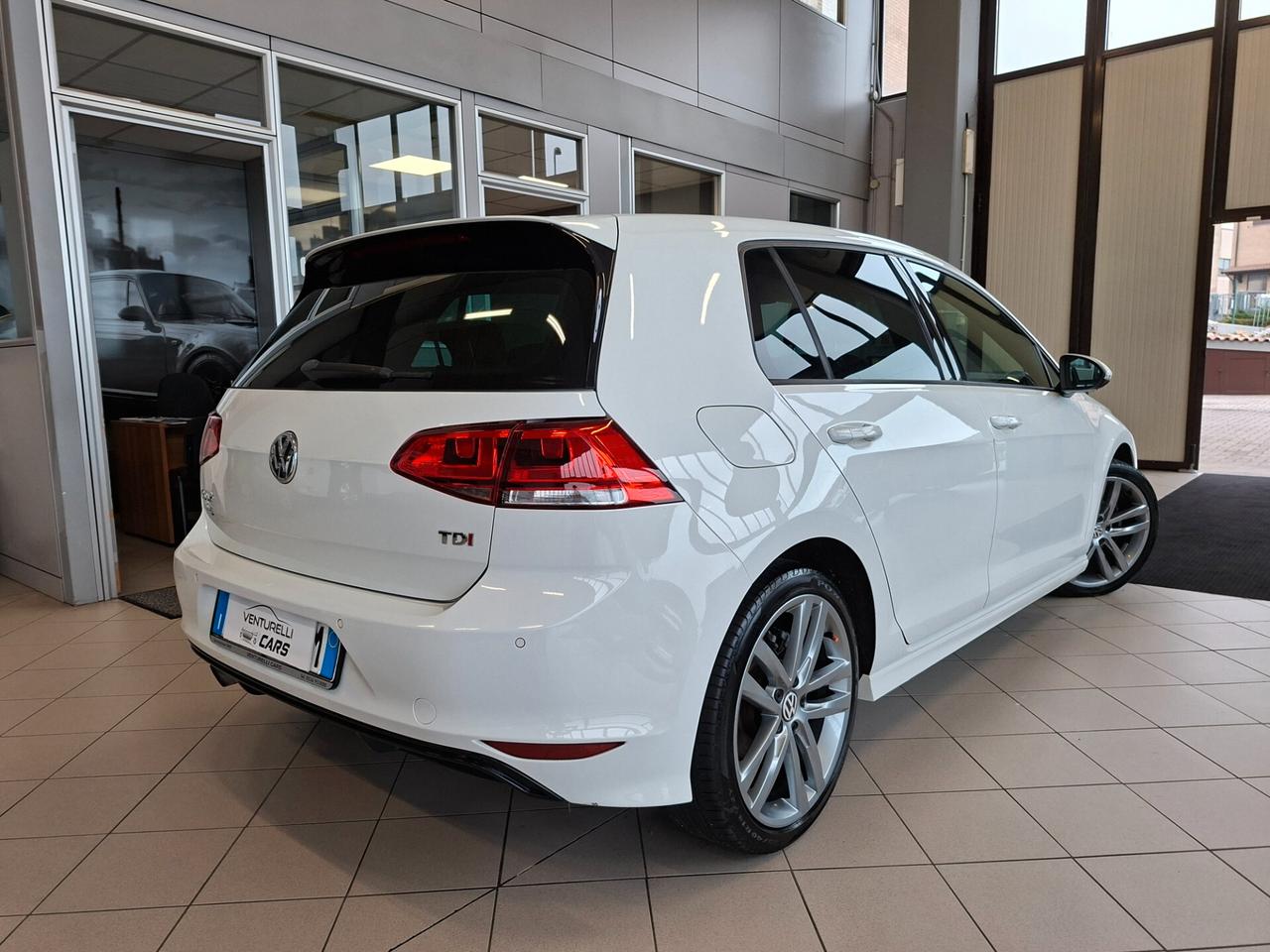 Volkswagen Golf 1.6 TDI 5p. R-line BlueMotion Technology