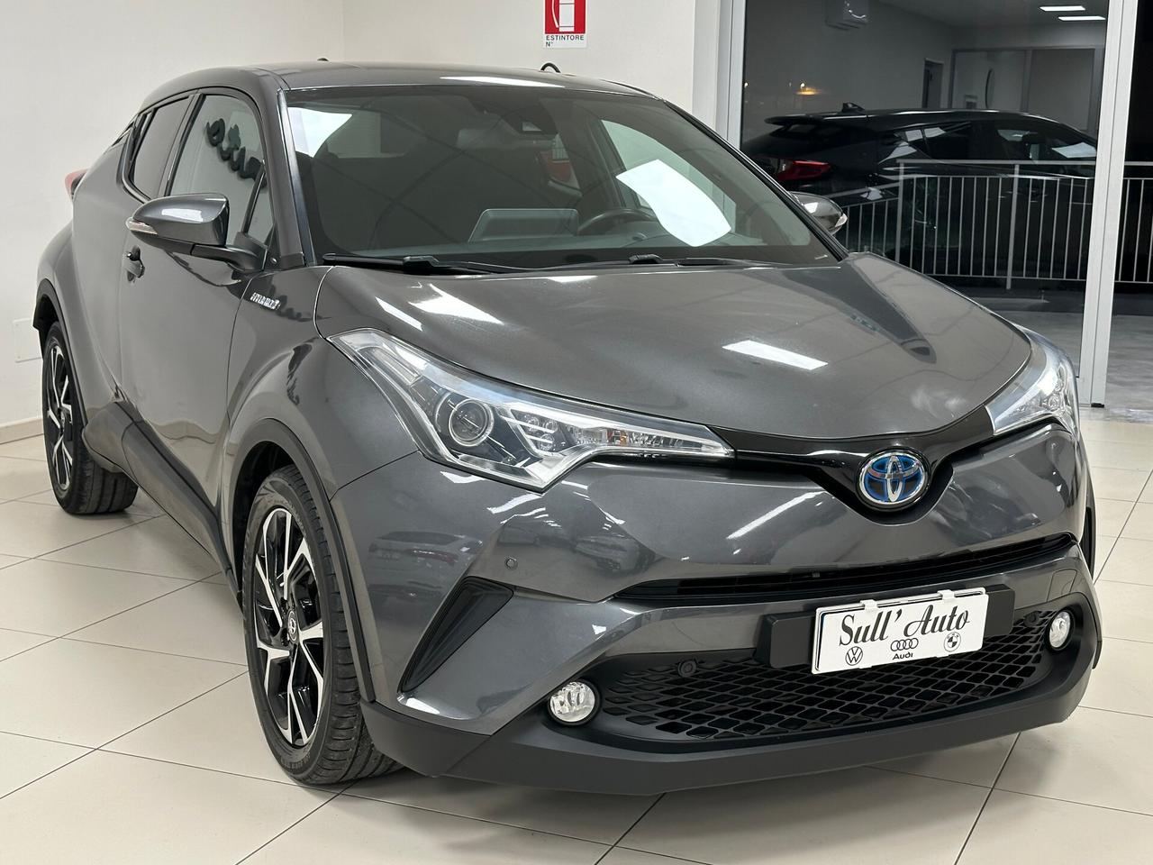 Toyota C-HR 1.8 Hybrid E-CVT Lounge - 2018