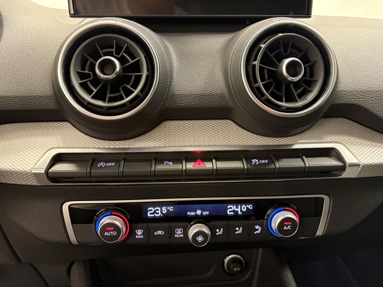 AUDI Q2 2.0 TDI S-TRONIC S-LINE EDITION