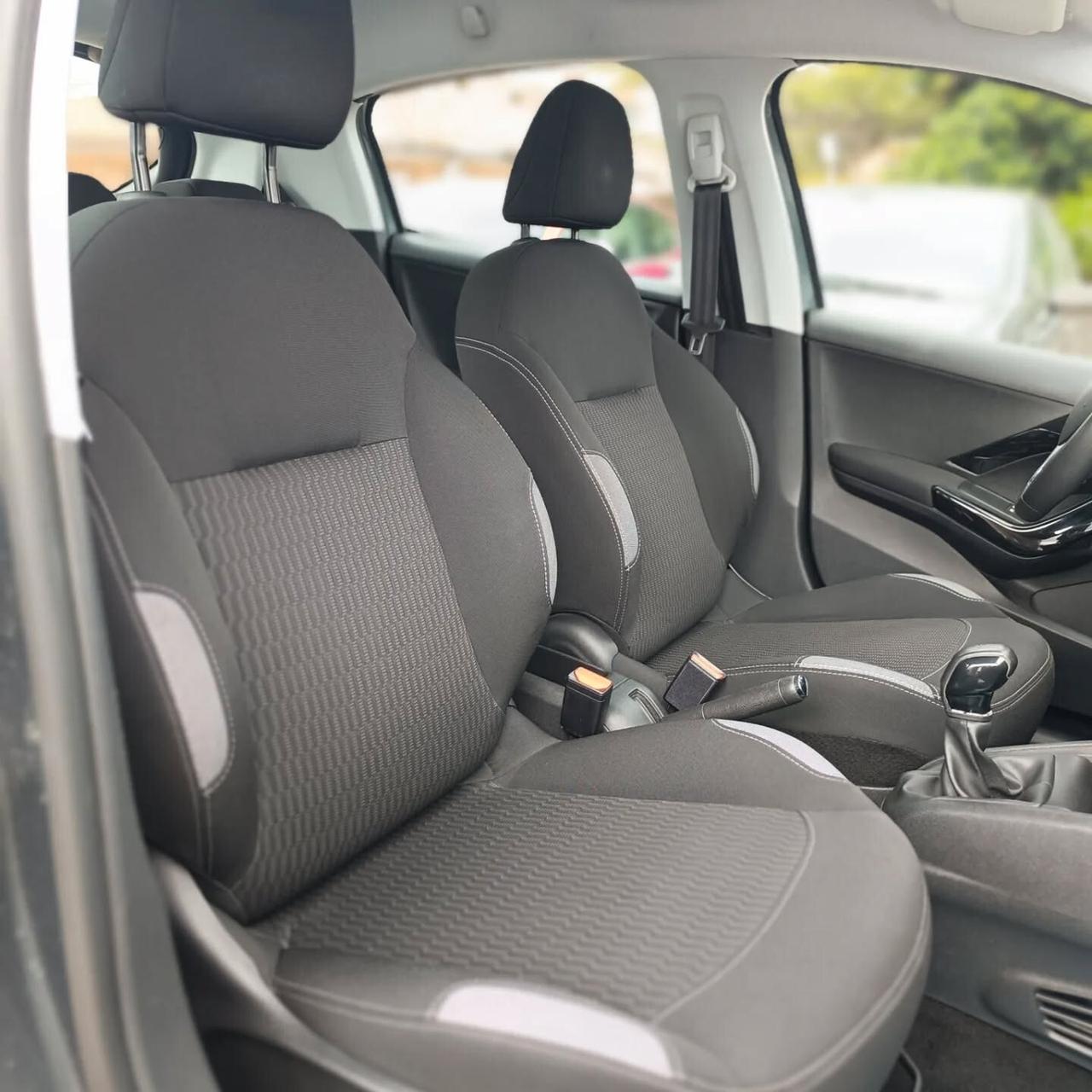 Peugeot 208 75Cv ok NEOPATENTAT