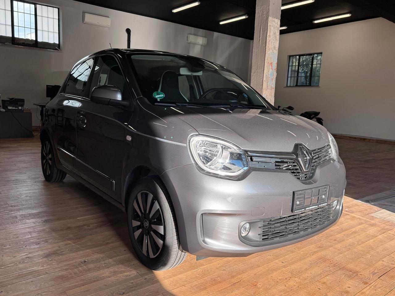 Renault Twingo 0.9 93cv INTENS NEOPATENTATI TURBO, AUTOMATICA,PELLE,NAVI,UNIPRO