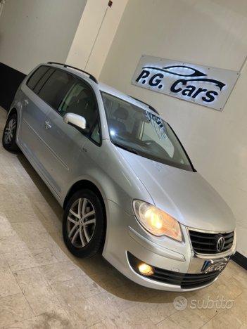 Volkswagen Touran 1.6 Trendline Bifuel GPL di Seri