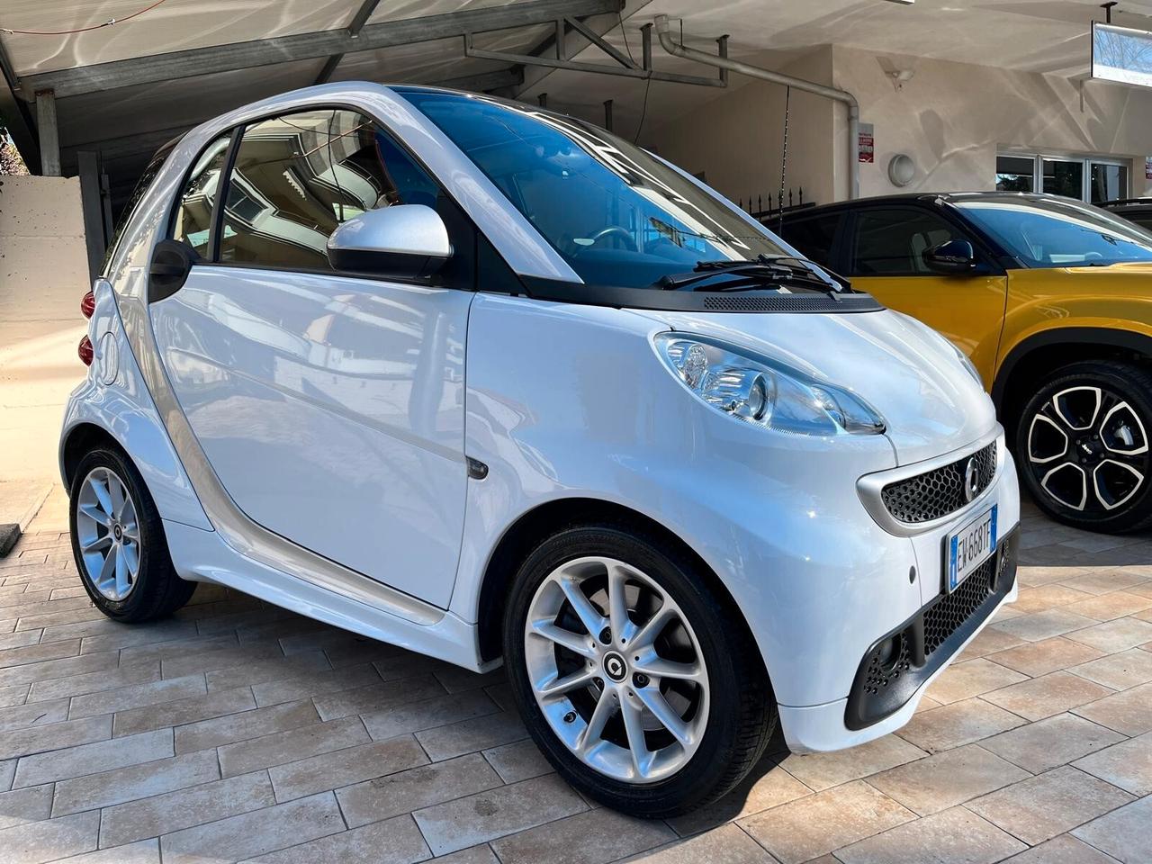 Smart ForTwo 1000 52 kW MHD coupé pulse