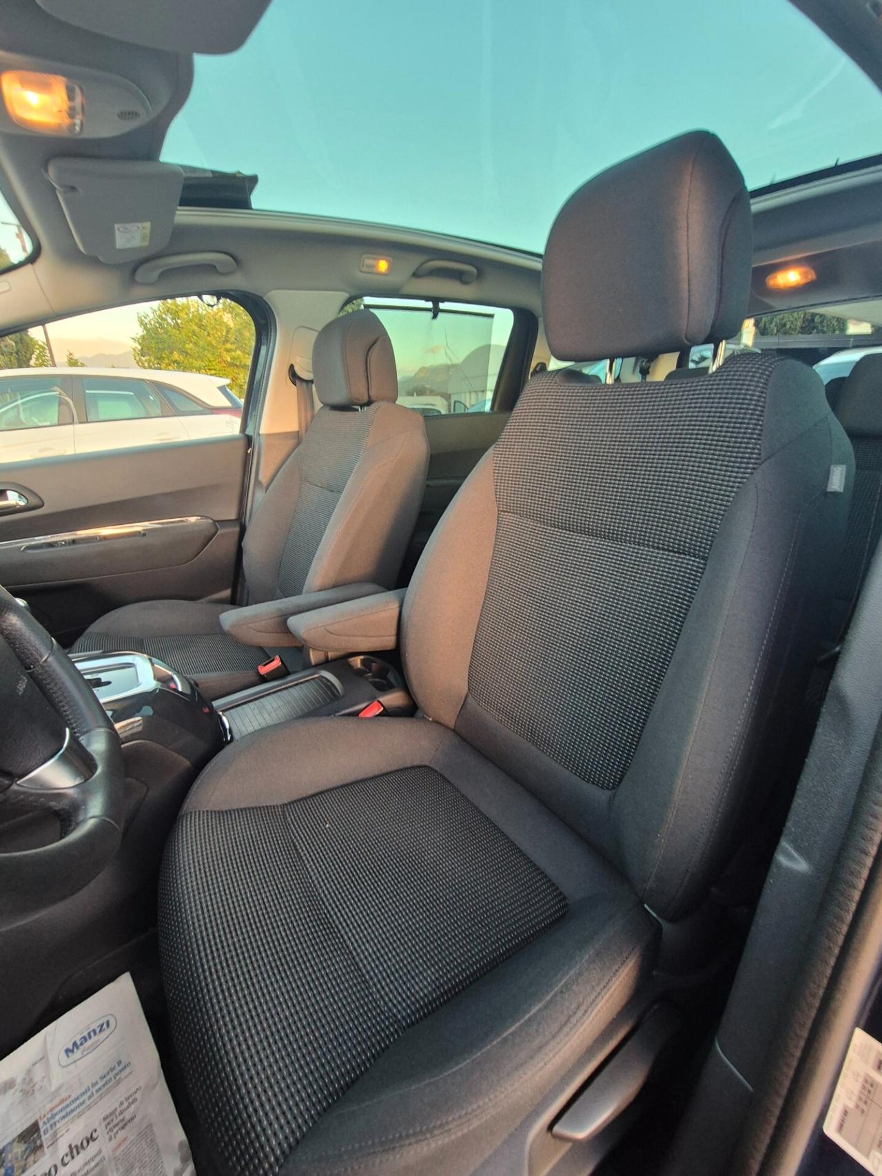 Peugeot 5008 1.6 HDi 120 EAT6 Allure 7 POSTI