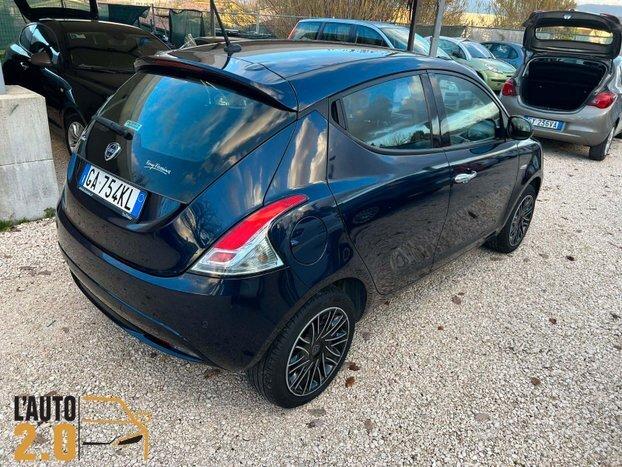 Lancia Ypsilon PLATINUM