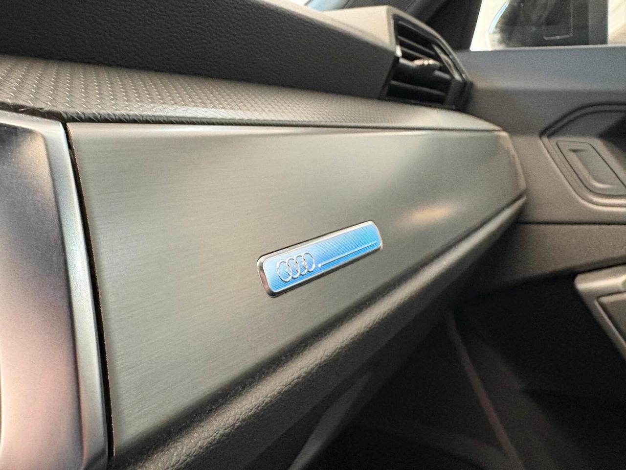 Audi Q3 SPB 35 TDI S tronic line edition Identity Black