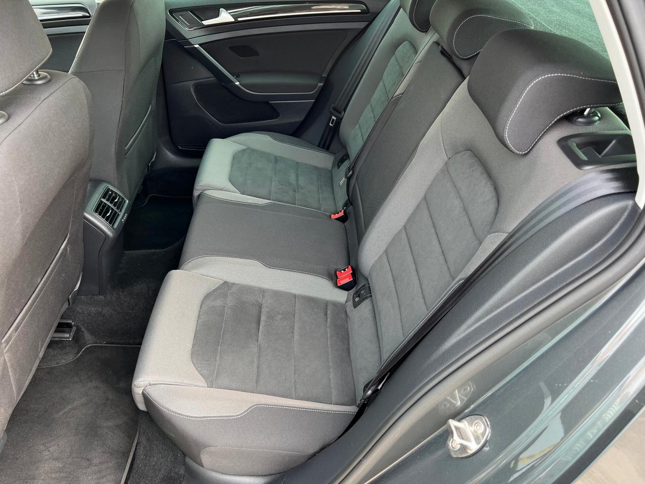 Volkswagen Golf 1.4 TGI DSG 5p. Highline BlueMotion X NEOPATENTATI