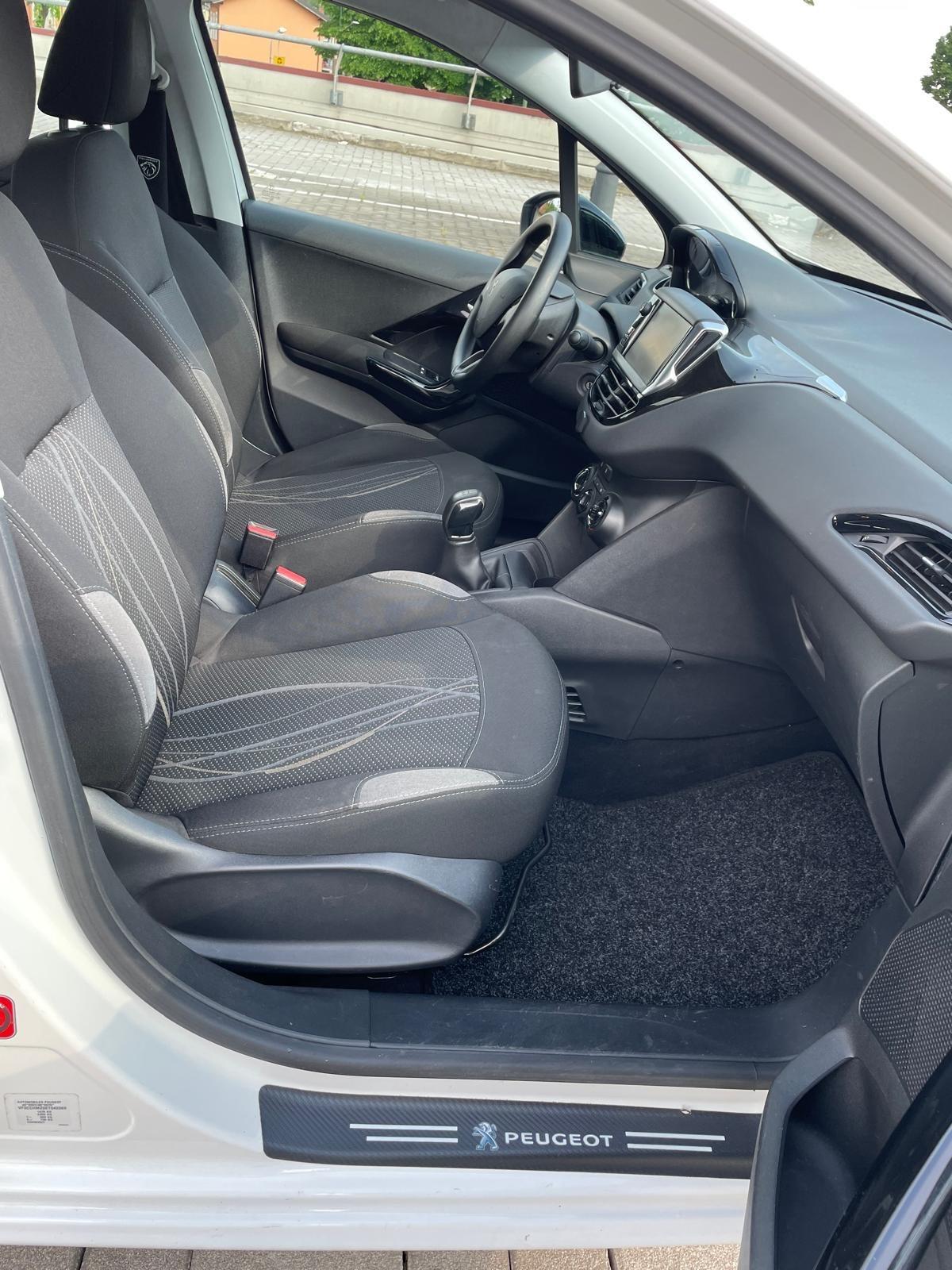 Peugeot 208 1.2 VTi 82 CV 5 porte Active sport