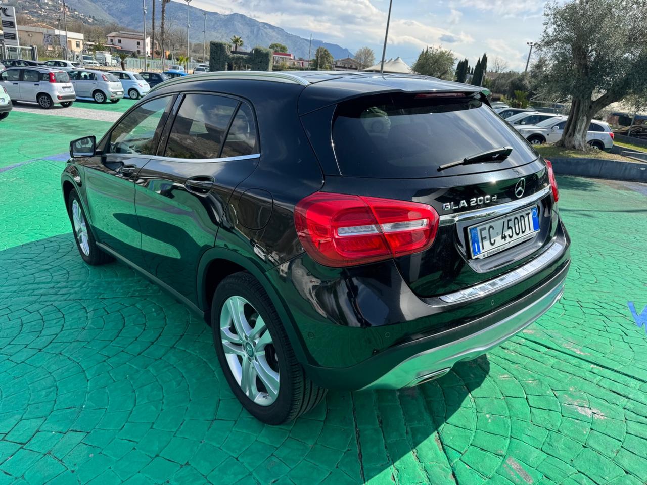 Mercedes-benz GLA 200 d Automatic Premium