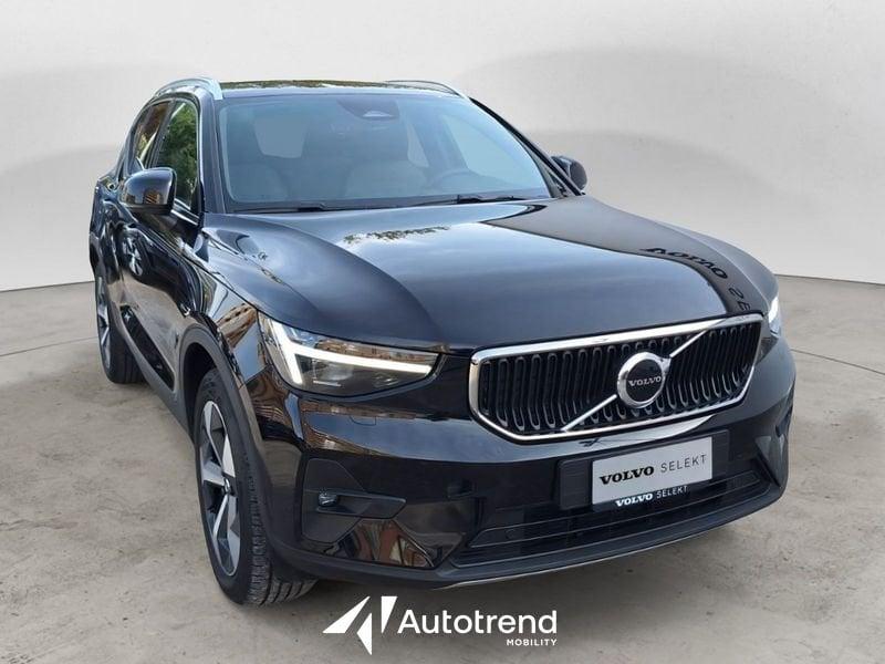 Volvo XC40 B3 163+14 CV Automatico LED Core