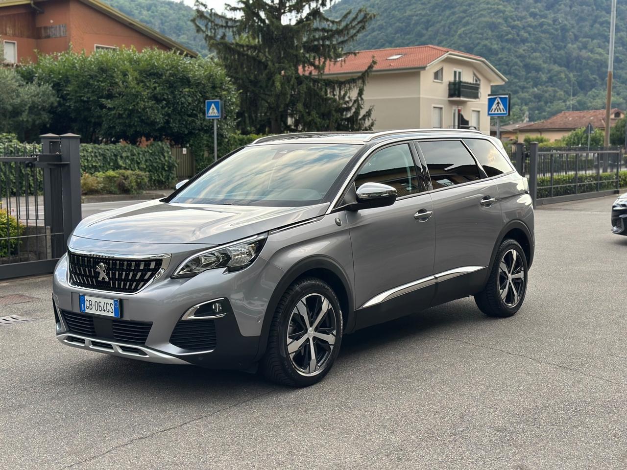 Peugeot 5008 BlueHDi 130 S&S EAT8 Crossway