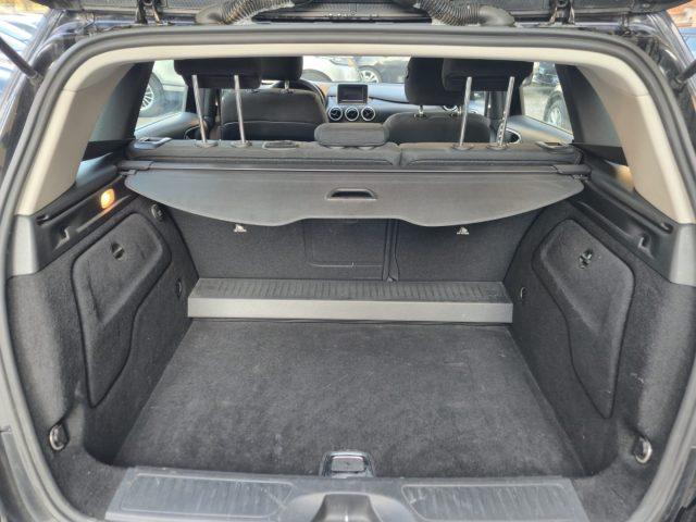 MERCEDES-BENZ B 180 Executive