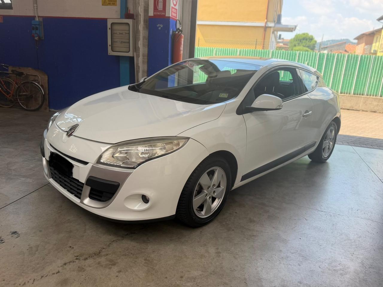 Renault Megane Mégane Coupé 1.5 dCi 110CV Dynamique