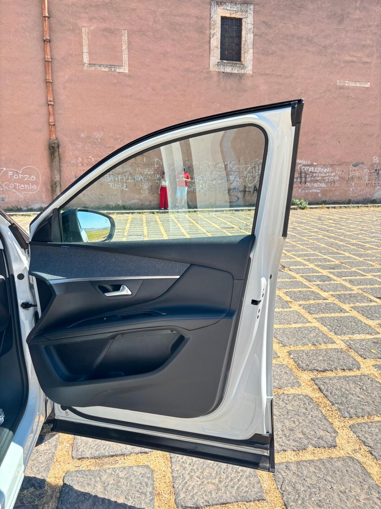 Peugeot 3008 1.6 Blue-HDi Allure