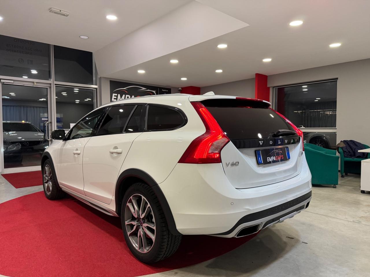 Volvo V60 Cross Country V60 Cross Country D3 Geartronic Summum