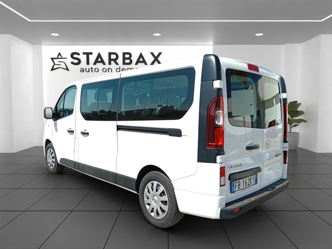 Vivaro 29 1.6 Combi LUNGO 9 POSTI