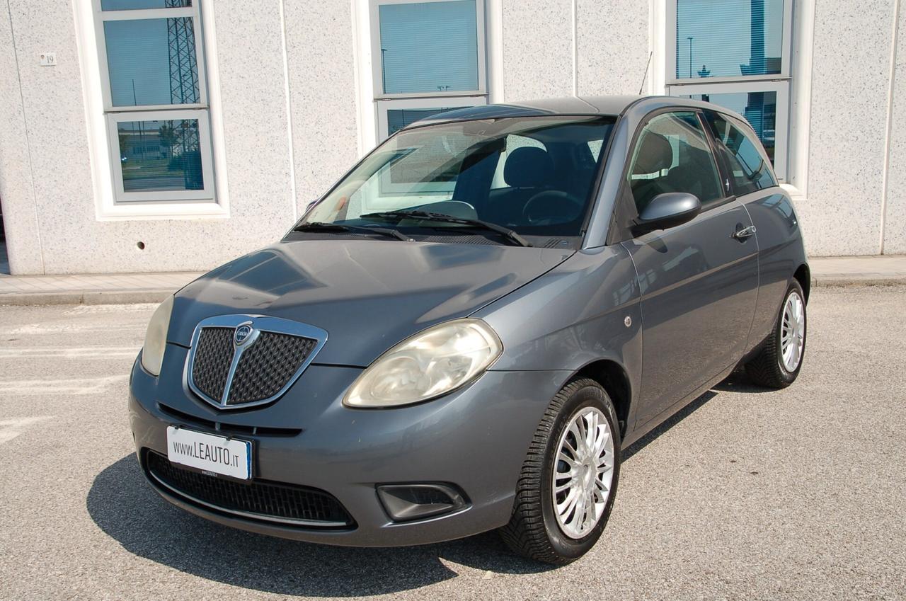 Lancia Ypsilon 1.2 Oro