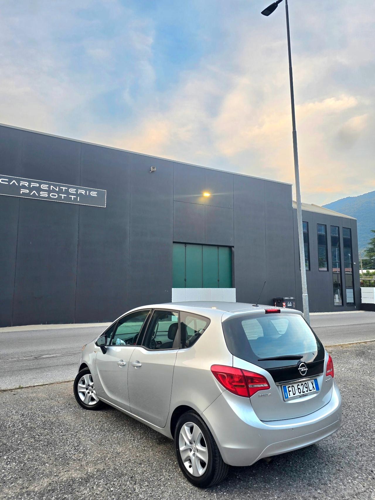 Opel Meriva Cosmo