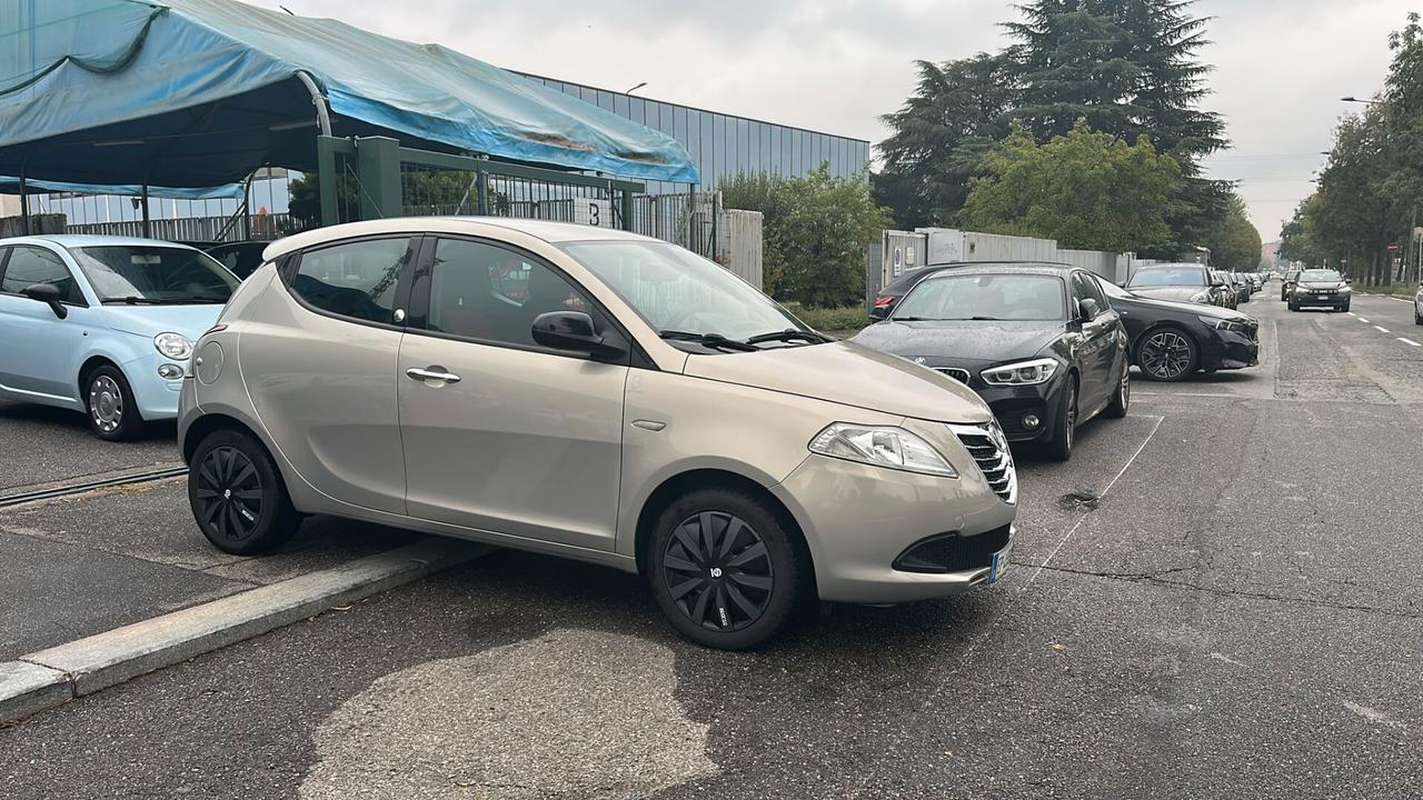 Lancia Ypsilon 1.2 69 CV 5 porte GPL Ecochic Gold