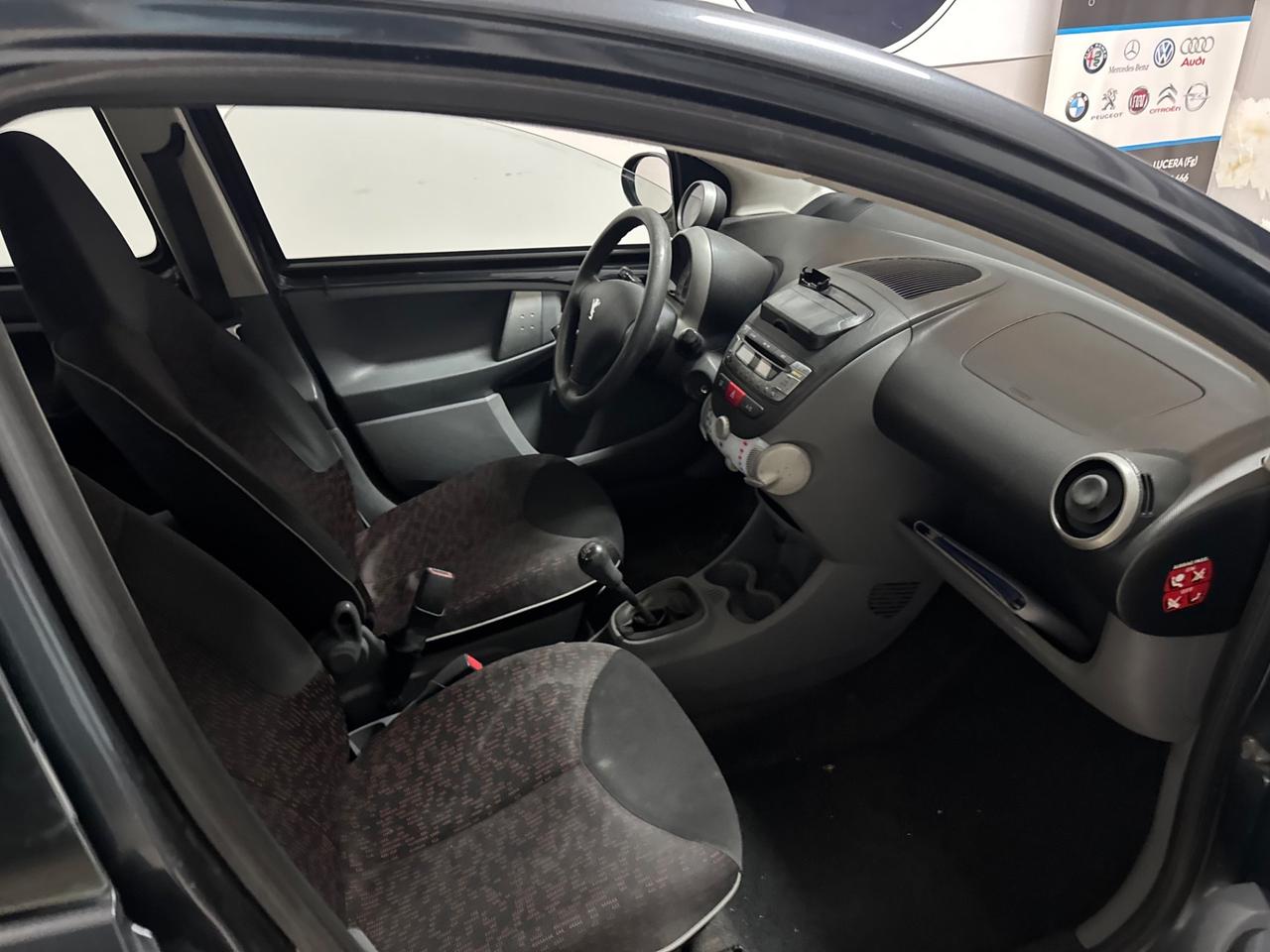 Peugeot 107 1.0 68CV 5p. Sweet Years