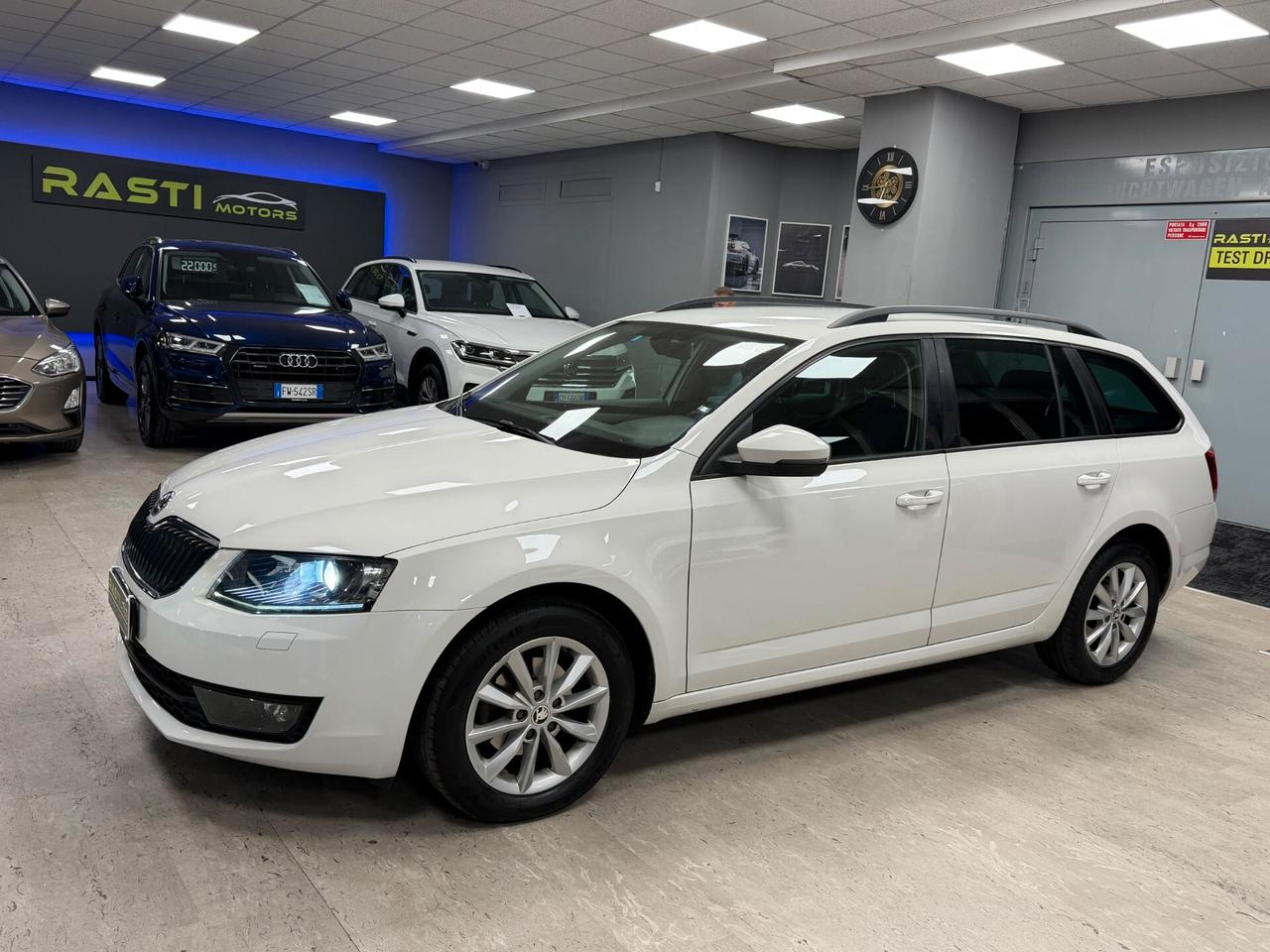 Skoda Octavia 1.6 TDI CR 110 CV DSG Wagon Style
