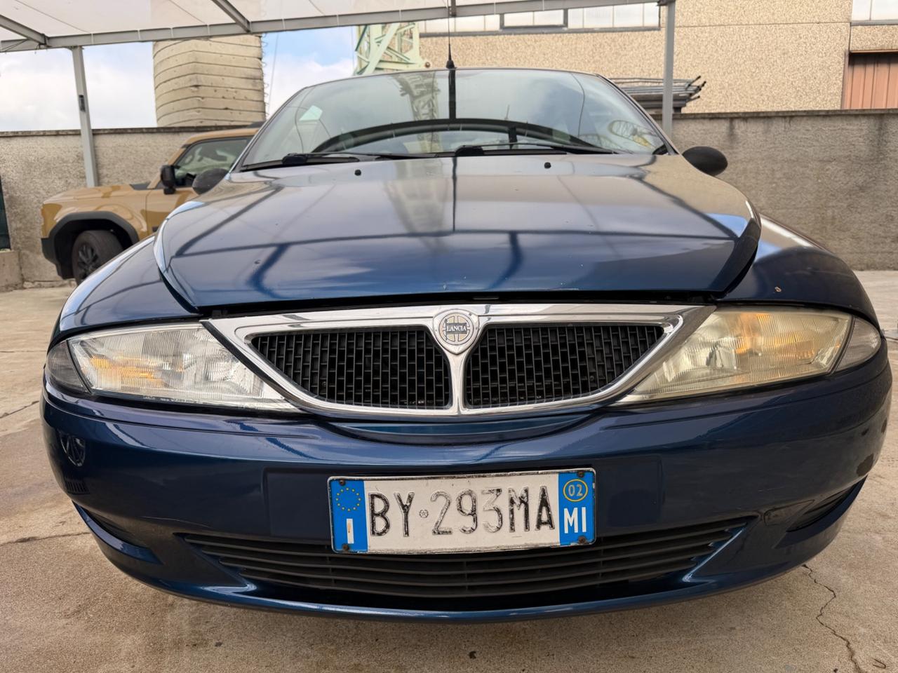 LANCIA Y ELEFANTINO 1.2 BENZINA CLIMA FUNZIONATE