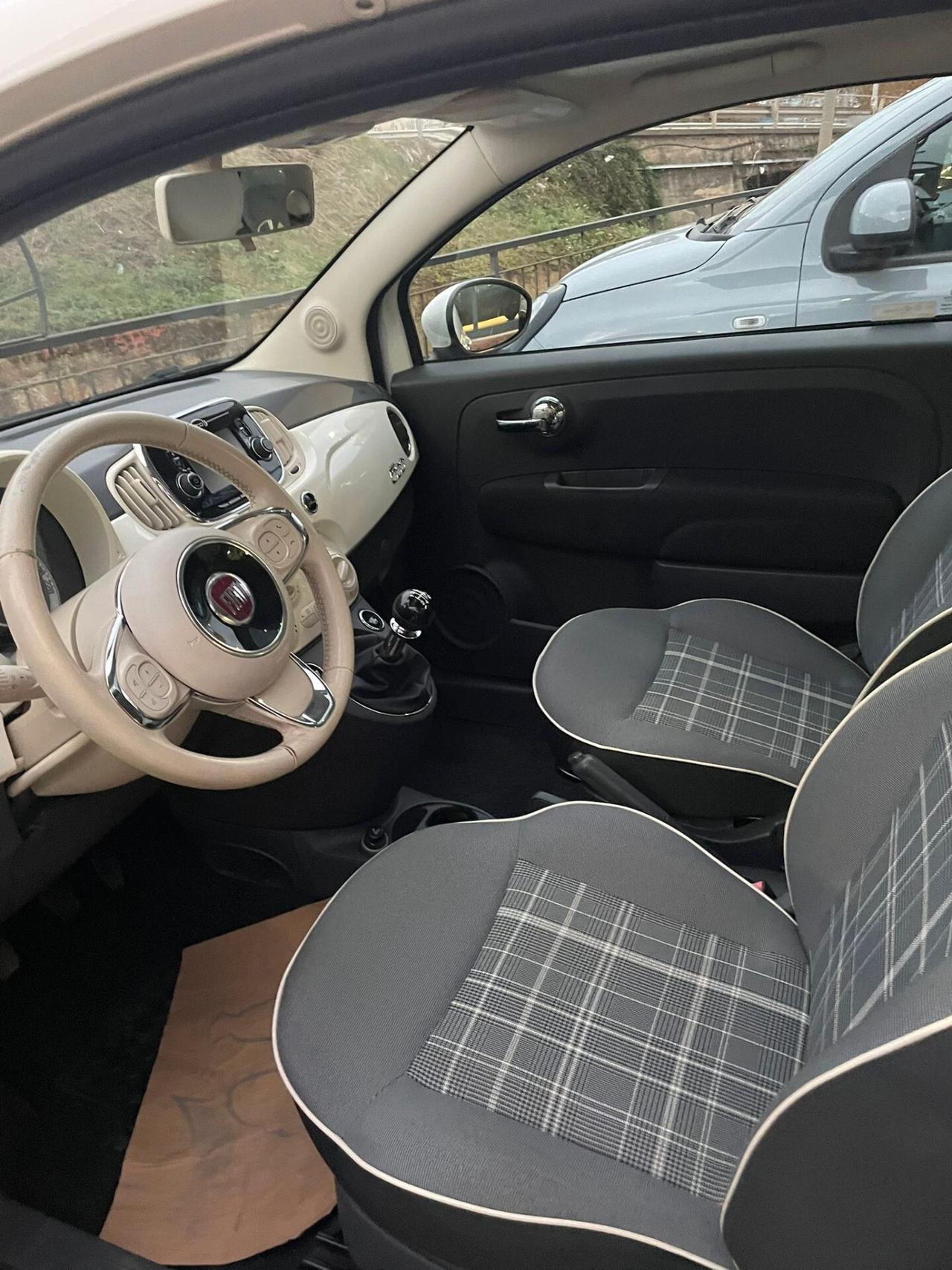 Fiat 500 1.2 Lounge