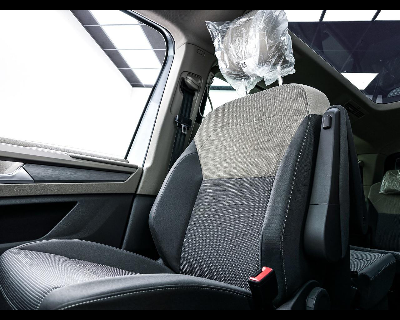 VOLKSWAGEN Multivan 7ª '21-> - Multivan 1.5 PHEV DSG 4Motion Life